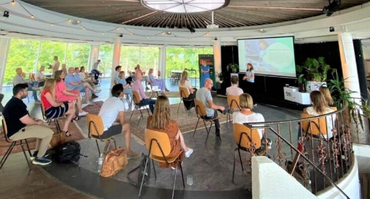 FloraHolland verstevigt banden met HortiHeroes FloraHolland verstevigt banden met HortiHeroes