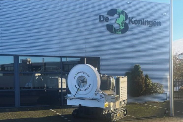 Dichte teeltgoten schoon door machinale reiniging Dichte teeltgoten schoon door machinale reiniging