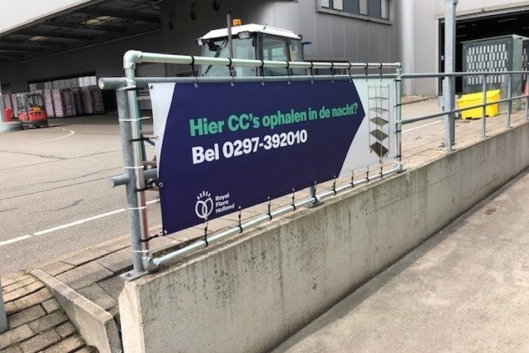 Ook 's nachts CC-containers ophalen bij hub Aalsmeer Ook 's nachts CC-containers ophalen bij hub Aalsmeer