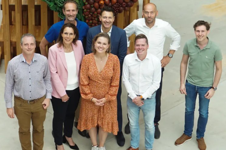 Studenten en bedrijven leren en innoveren samen Studenten en bedrijven leren en innoveren samen